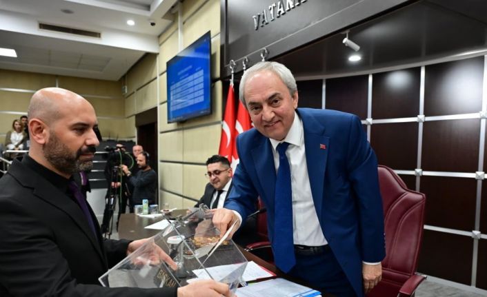 Kocagöz’den mecliste güçlü Türkiye vurgusu