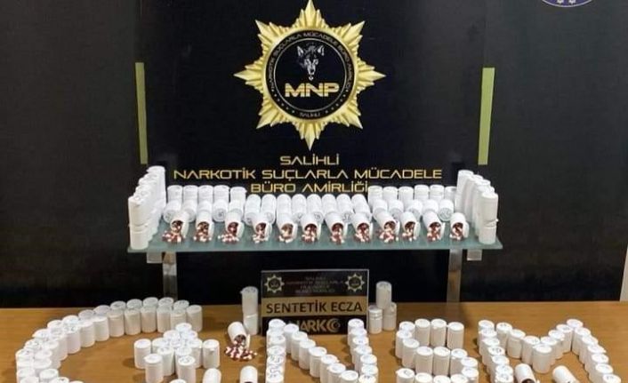 Manisa’da zehir tacirlerine geçit yok: 11 bin uyuşturucu hap ele geçirildi