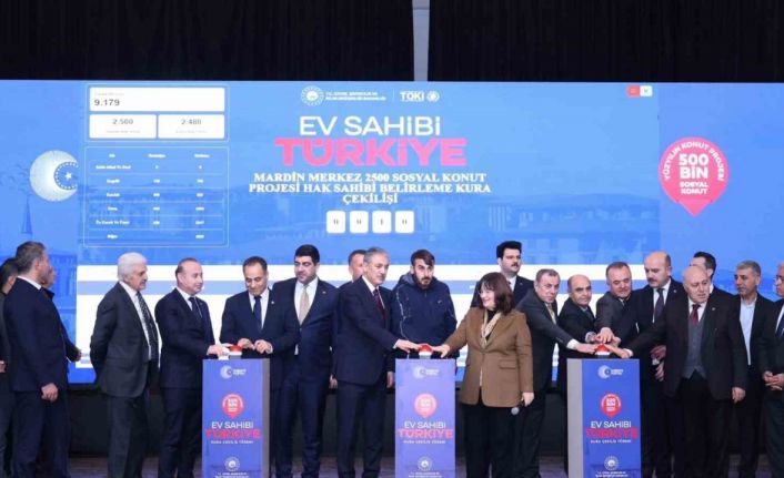 Mardin’de 5 bin 357 konutun hak sahipleri için kura çekimi yapıldı