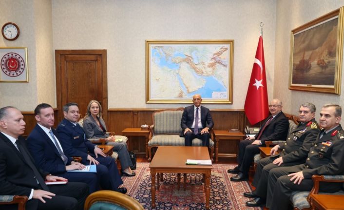 Milli Savunma Bakanı Güler, ABD Büyükelçisi ve Suriye Özel Temsilcisi Barrack’ı kabul etti