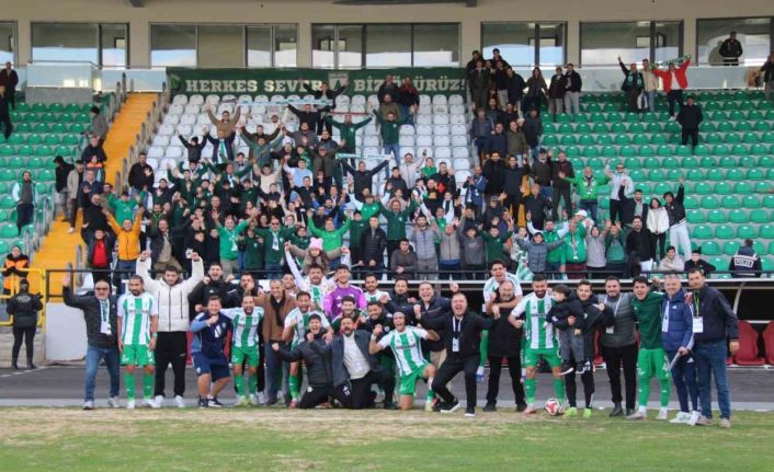 Muğlaspor Teknik Direktörü Durmuş: "Stresi yüksek bir maçtan 3 puanla ayrıldık"