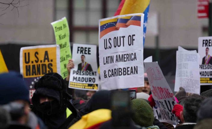 New York’taki duruşma öncesi Maduro ve eşinin serbest bırakılması için protesto
