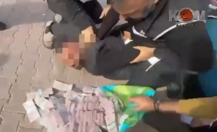 Poşetteki 2 milyon lira ile 30 metre gidebildiler, polisin operasyonuyla yakalandılar