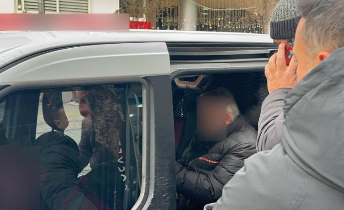 Sahte bilezikleri gerçek altınla takas etmek isteyen şüpheliye ev hapsi cezası verildi