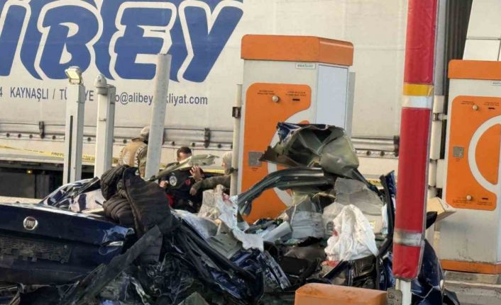 Silivri Kuzey Marmara gişelerinde feci kaza: 2 ölü, 1 ağır yaralı