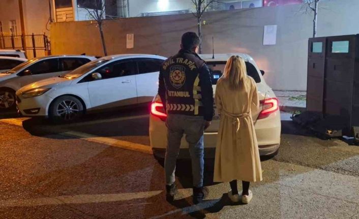 Topuklu ayakkabısıyla aracından inip servistekilere saldıran kadın sürücüye 6 bin 498 TL ceza kesildi