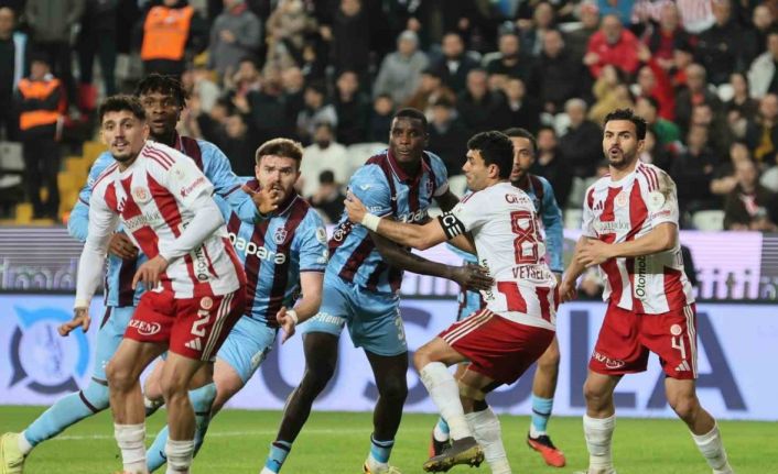 Trendyol Süper Lig: Antalyaspor: 1 - Trabzonspor: 1 (Maç sonucu)