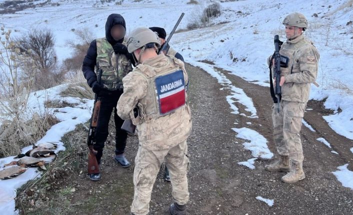 Tunceli’de suça geçit yok: Kaçak avcılara ceza kesilirken terör şüphelisi tutuklandı