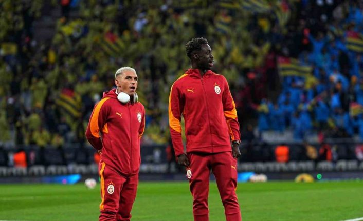 Turkcell Süper Kupa: Galatasaray: 0 - Fenerbahçe: 0 (Maç devam ediyor)