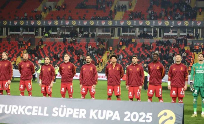 Turkcell Süper Kupa: Galatasaray: 0 - Trabzonspor: 0 (Maç devam ediyor)
