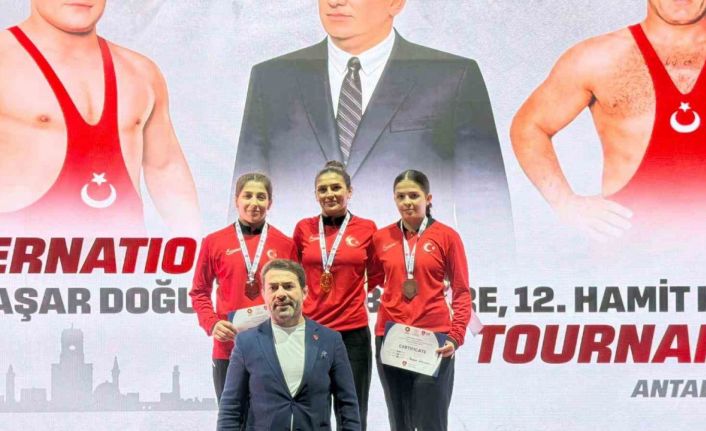 Uluslararası Yaşar Doğu, Vehbi Emre ve Hamit Kaplan Turnuvası’nda ikinci gün tamamlandı