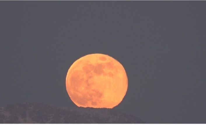 Van’da 2026’nın ilk gökyüzü şöleni: "Kurt Dolunayı" görsel şölen sundu