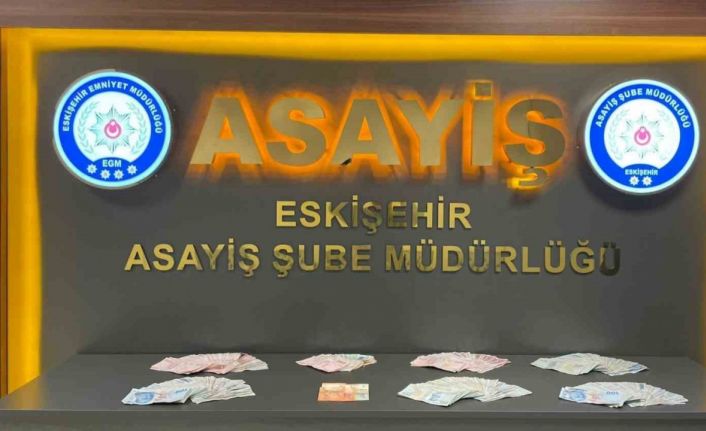 Vatandaşın 508 bin TL’lik ziynet eşyasını dolandıran şüpheli, Eskişehir girişinde yakalandı
