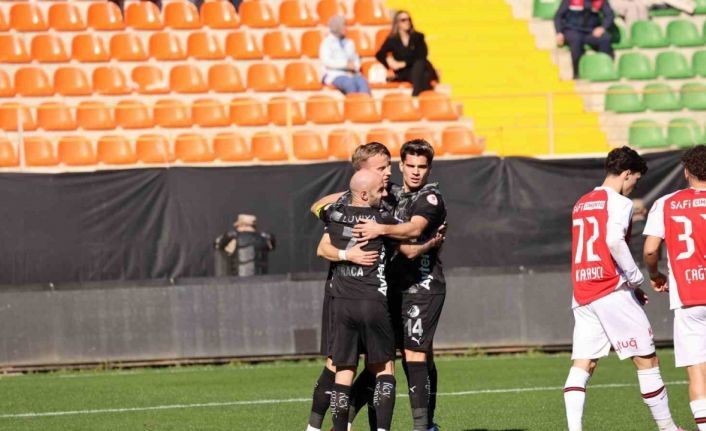 Ziraat Türkiye Kupası: Corendon Alanyaspor: 1 - Fatih Karagümrük: 1 (İlk yarı)