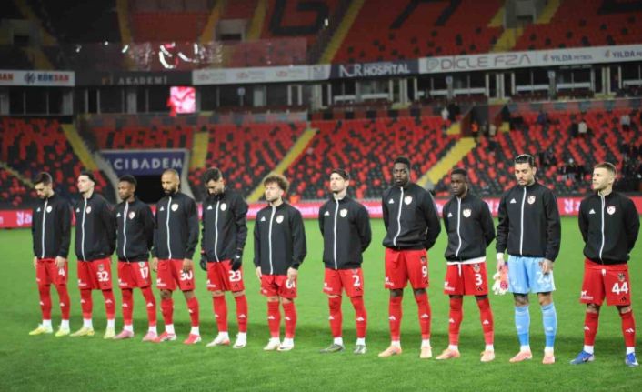 Ziraat Türkiye Kupası: Gaziantep FK: 0 - Kocaelispor: 0 (İlk yarı)