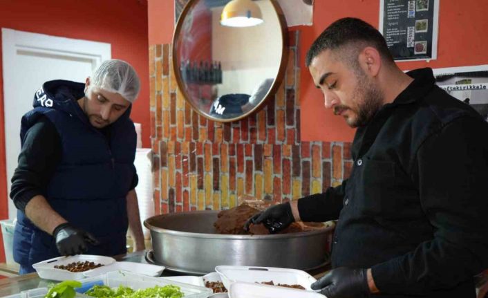 6 Şubat depremlerinde hayatları değişti: 15 saniye farkla kurtulan çiğköfteci kardeşlerin umut dolu yaşamı