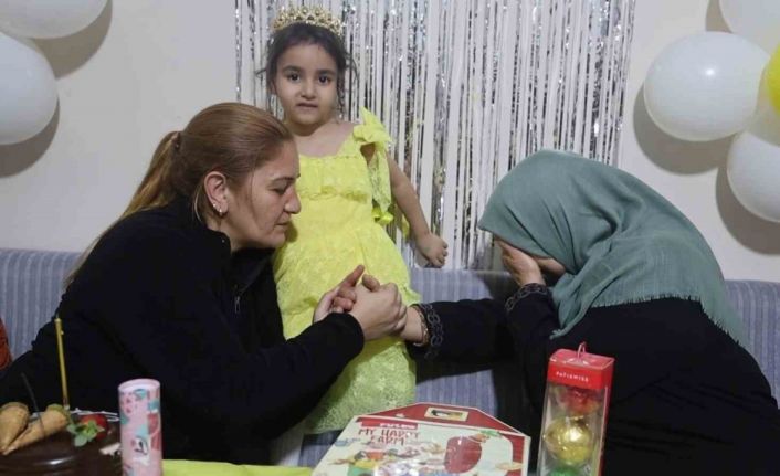 Aile fotoğrafından geriye tek kalan Alye’nin doğum gününde babaannesi gözyaşlarına boğuldu