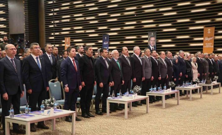 AK Parti Genel Başkan Vekili Elitaş: "Bakanın yeminini engellemek demokrasiyi askıya almak demektir"