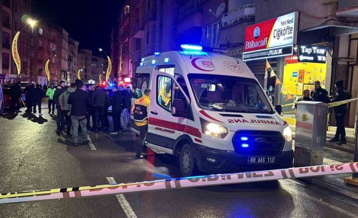 Aksaray’da bir evde 3 kişi silahla vurulmuş halde bulundu: 3 ölü