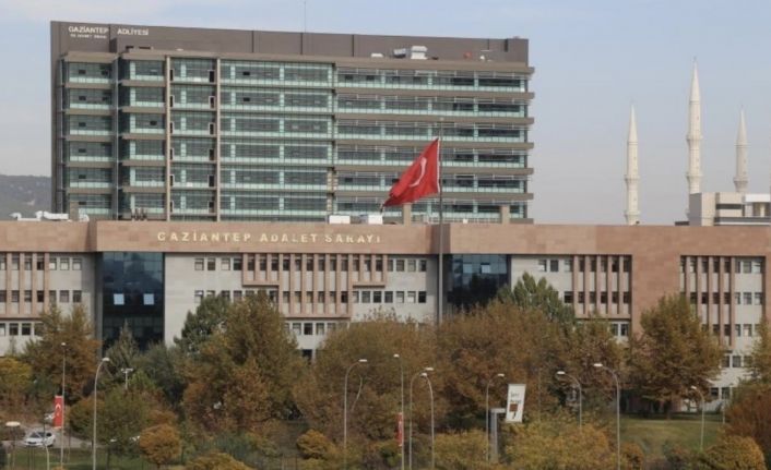 Aynaların çarpması sonucu çıkan kavgada öldürülen Abdurrahman Cengiz’in davasına devam edildi