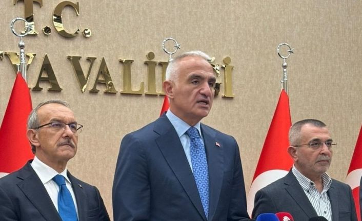 Bakan Ersoy: "Dünya tarihinin en muazzam inşa ve ihya hareketini hayata geçirdik"