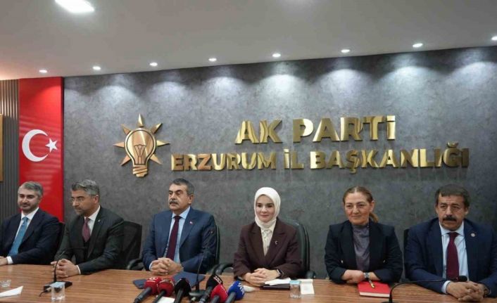 Bakan Tekin: "Türkiye’deki muhalefetin yaklaşımı sadece yalanlar, iftiralar üzerine ve insanların moral motivasyonunu kırmak üzerinedir"