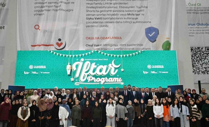 Bakan Uraloğlu: "15 yaşından küçük çocuklar sosyal paylaşım sitelerinde hesap açamayacak"