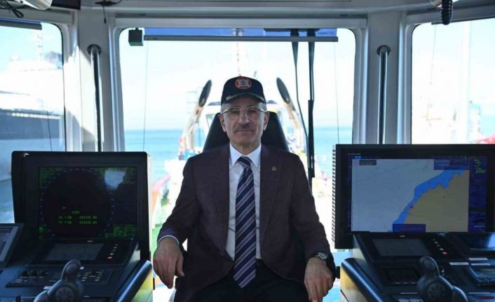 Bakan Uraloğlu: "İstanbul’da gemilere 7 gün 24 saat kesintisiz haberleşme hizmeti sunacağız"