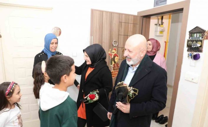 Başkan Çolakbayrakdar: "Büyük bir aile olmanın mutluluğunu iftar sofralarında yaşıyoruz"