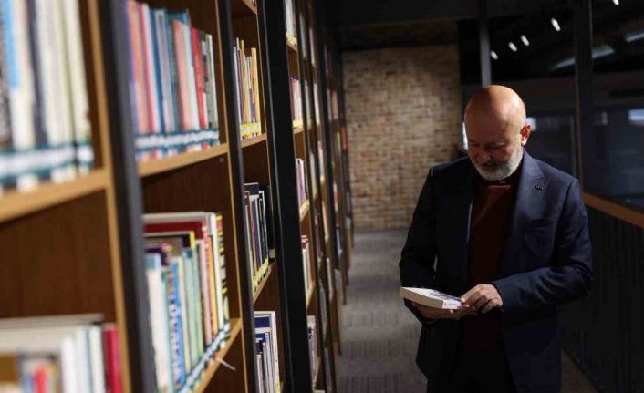 Başkan Çolakbayrakdar: "Sinan Kütüphaneleri’yle okuyan bir nesil yetişmesine katkı sunuyoruz"