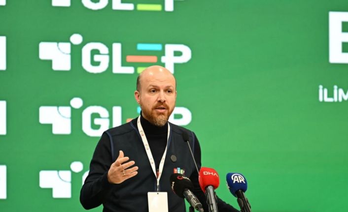 Bilal Erdoğan: "Dünya beşten büyüktür diyen bir liderimiz varken gelin bu çürümüş düzene muhalefet edelim"