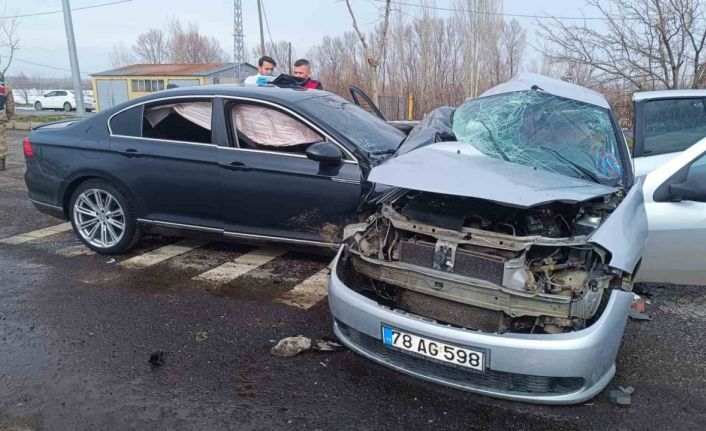 Bingöl’deki kazada bilanço ağırlaşıyor: Babadan sonra oğlu da hayatını kaybetti