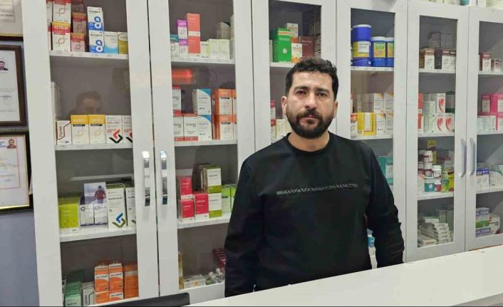 Bitlis’te ölü doğan kuzu, panda yavrusuna benzerliğiyle şaşırttı