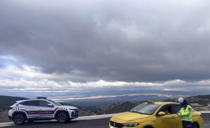 Burdur’da son 1 haftada 12 bin 272 araç ve sürücüsü sorgulandı