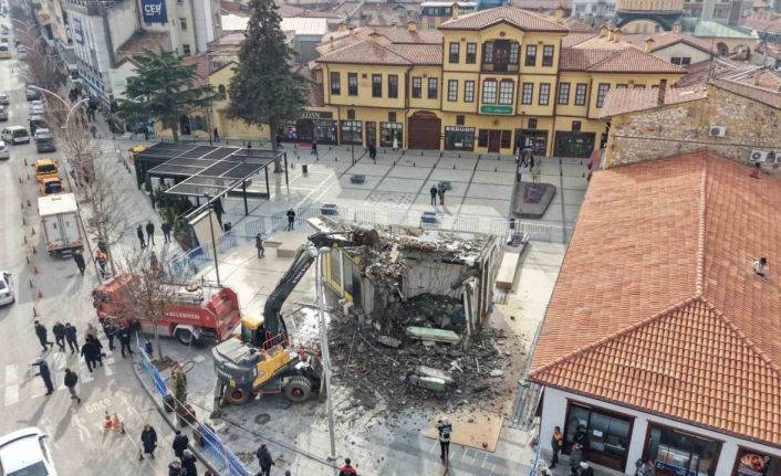 Çorum’da son binanın da yıkılmasıyla tarihi silüet gün yüzüne çıktı