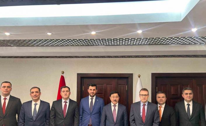 DEİK/Türkiye-Irak İş Konseyi Başkanı Halit Acar, Irak Merkez Bankası Başkanı Al-Alaq ile görüştü