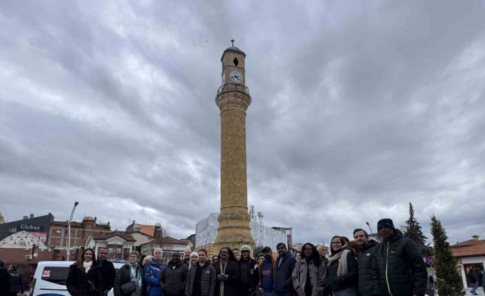 Dünyanın farklı ülkelerinden gelen turizm acente temsilcileri, Çorum’un tarihi mekanlarını gezdi