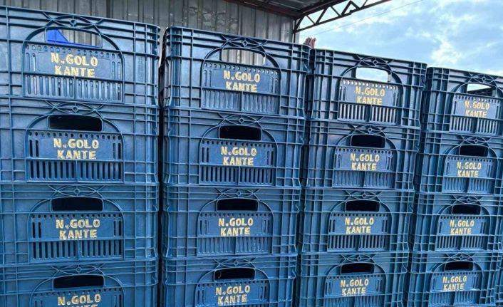 Fanatik üreticinin ‘Kante’ sevgisi: Domatesleri topladığı kasaya bile onun adını yazdırdı