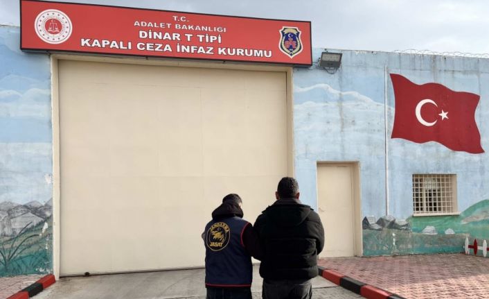 FETÖ’den 14 yıl 2 ay hapis cezasıyla aranan şahsı jandarma yakaladı