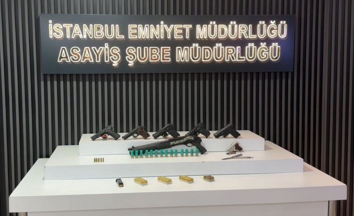 İstanbul merkezli 7 ilde düzenlenen yeni nesil suç örgütlerine yönelik operasyonda gözaltına alınan 42 şüpheli adliyeye sevk edildi