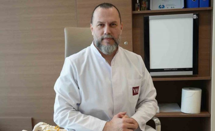 "Kapalı omurga cerrahisi ile felç riski yok denecek kadar azaltılabiliyor"