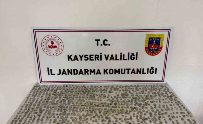 Kayseri’de Helenistik döneme ait bin 291 adet sikke ele geçirildi: 1 gözaltı