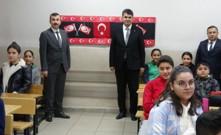 Kilis’te 2. dönemin ilk dersinin konusu "Bayrak" oldu