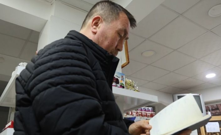 Kırşehir’de 33 yıllık Ramazan geleneği: Mahalle bakkalından ihtiyaç sahiplerine gıda desteği