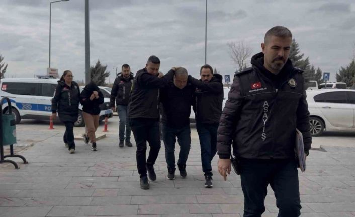Maddi hasarlı kaza sonrası 2 kişiyi öldürüp, "Pişman değilim" diyen şahıs tutuklandı