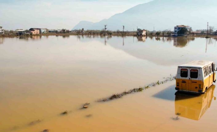 Manisa’da rekor yağışların bilançosu: 191 ihbar, 20 bin dekar su altında