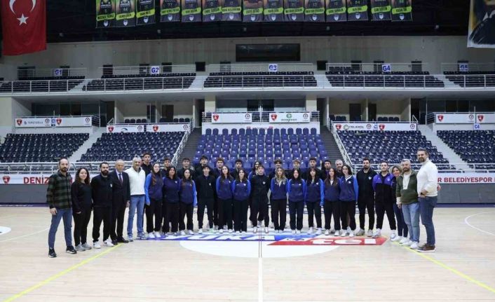 Merkezefendi Belediyesi Gençlik ve Spor Kulübü’nde şampiyona heyecanı yaşanıyor