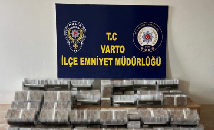 Muş’ta kaçak sigara operasyonu: Bin 766 paket ve 35 bin makaron ele geçirildi