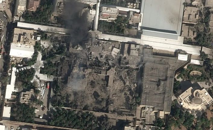 New York Times, İran dini lideri Hamaney’in yerleşkesindeki hasarın görüntülerini paylaştı