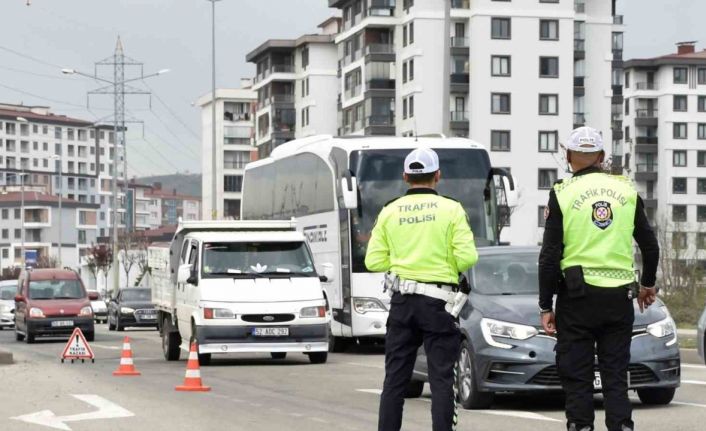 Ordu’da bir haftada 17 binden fazla araç ve sürücüsü denetlendi